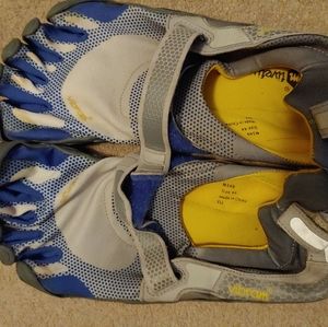 Vibram 5 finger shoe